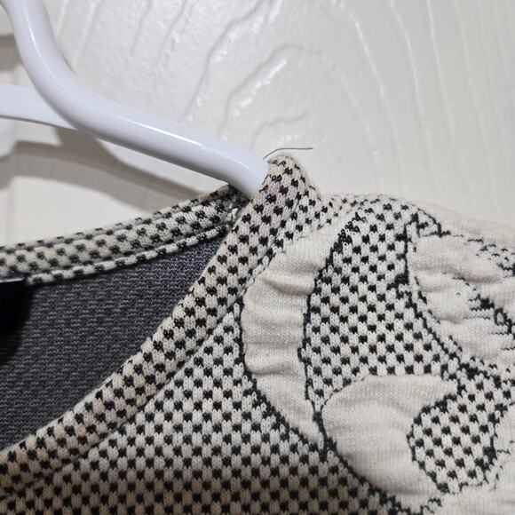 French Connection Embroidered Floral Bodycon Dress Size 2 Black Cream - Picture 5 of 9